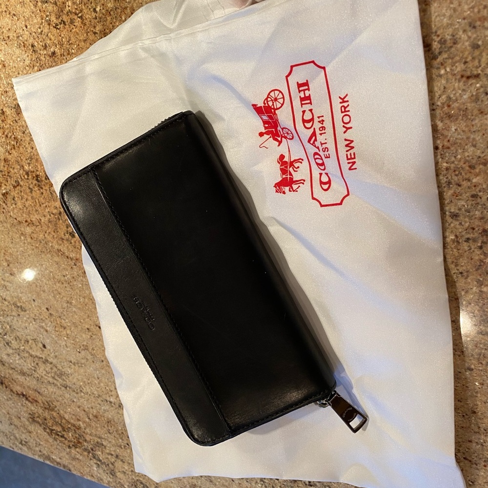 Coach wallet